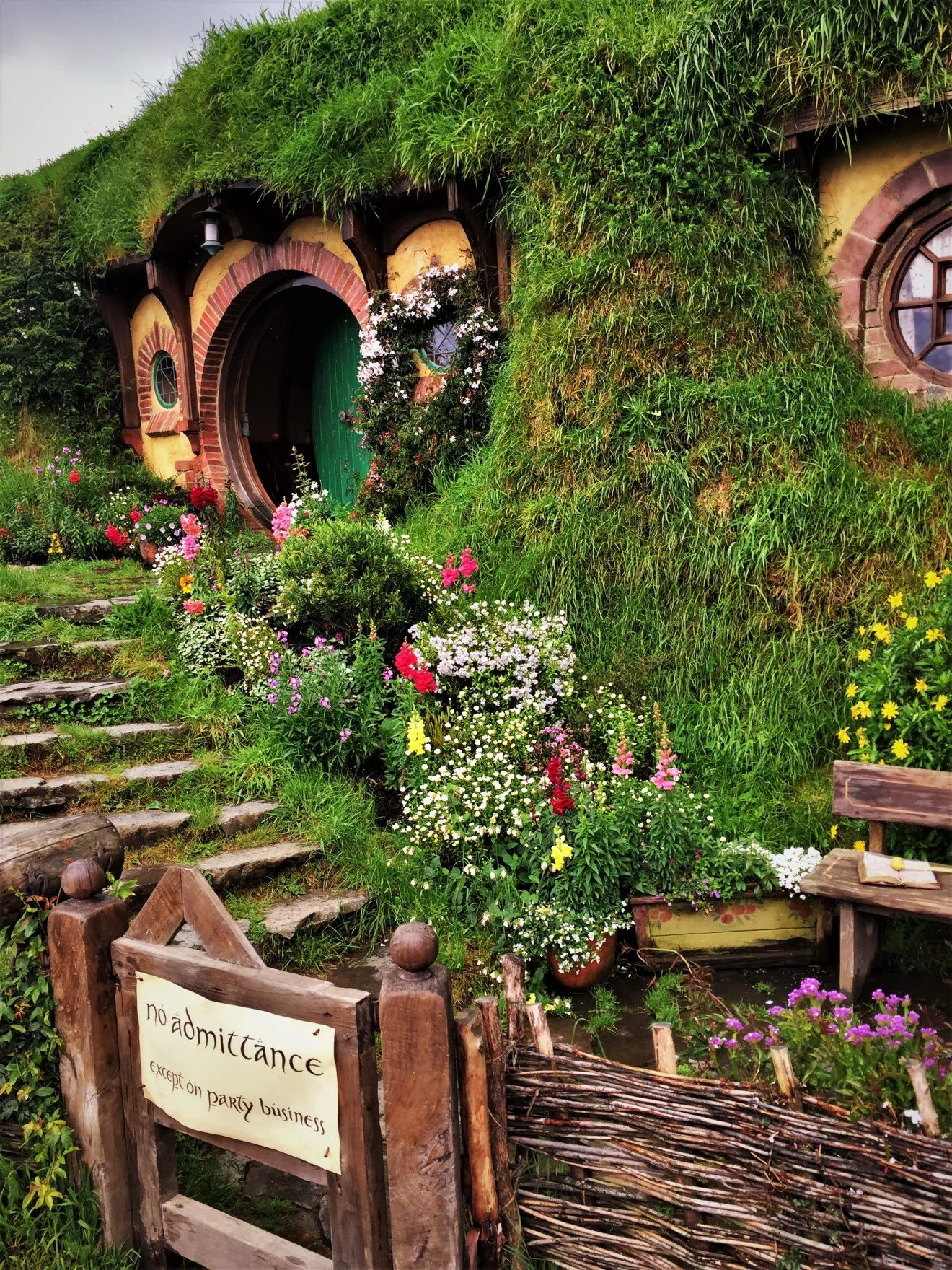 Image blog New Zealand's Waikato region - Middle-earth, nature, history & surf.